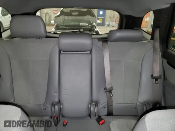 ✅ 2011 Hyundai Santa Fe SE • VIN: 5XYZHDAG1BG090212 • Lot: 41520085. Listed on Copart with 103,459 mi. Free auction sales archive from the USA and detailed vehicle history report at DreamBid. Image 10.