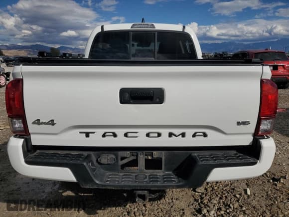✅ 2022 Toyota Tacoma TRD Off Road • VIN: 3TMCZ5AN3NM476693 • Лот: 85854925. Опубликован ранее на Copart с пробегом 85 854 миль. Бесплатный доступ к архиву аукционных продаж из США и подробный отчёт об истории автомобиля на DreamBid. Изображение 6.