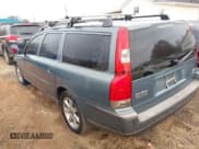 ✅ 2004 Volvo V70 • VIN: YV1SW59V142376813 • Lot: 43763133. Wystawiony na IAAI z przebiegiem 234 689 mil. Bezpłatny archiwum sprzedaży aukcyjnych z USA i szczegółowy raport historii pojazdu na DreamBid. Zdjęcie 3.