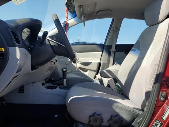 ✅ 2008 Hyundai Accent GLS • VIN: KMHCN46C08U276864 • Лот: 43565415. Опубликован ранее на Copart с пробегом 142 380 миль. Бесплатный доступ к архиву аукционных продаж из США и подробный отчёт об истории автомобиля на DreamBid. Изображение 7.