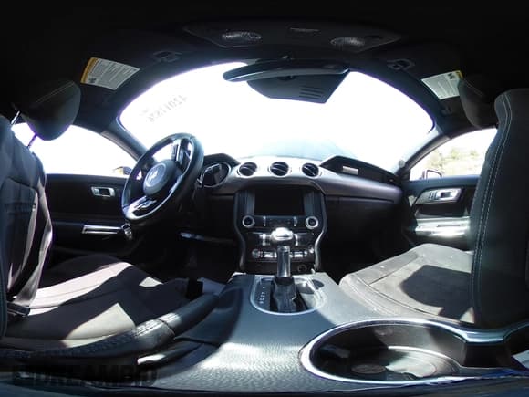 ✅ 2022 Ford Mustang GT • VIN: 1FA6P8CF9N5122151 • Lot: 42011876. Listed on IAAI with 29,088 mi. Free auction sales archive from the USA and detailed vehicle history report at DreamBid. Image 19.