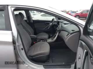 2013 Hyundai Elantra GLS с VIN 5NPDH4AE2DH352078, выставлен на аукционе IAAI как лот 43523117 с пробегом 178 497 миль миль и . История ставок и продаж доступна на DreamBid. Изображение 5.