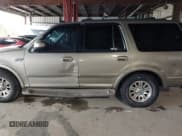 ✅ 2001 Ford Expedition Eddie Bauer • VIN: 1FMRU17LX1LB77796 • Лот: 43764779. Опубликован ранее на IAAI с пробегом 287 719 миль. Бесплатный доступ к архиву аукционных продаж из США и подробный отчёт об истории автомобиля на DreamBid. Изображение 6.