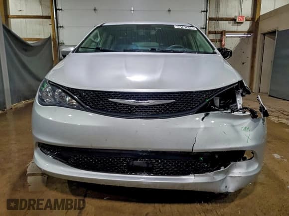 ✅ 2023 Chrysler Voyager LX • VIN: 2C4RC1CG8PR512599 • Лот: 95167445. Опубликован ранее на Copart с пробегом 73 810 миль. Бесплатный доступ к архиву аукционных продаж из США и подробный отчёт об истории автомобиля на DreamBid. Изображение 5.