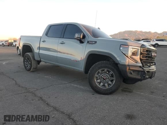 ✅ 2024 GMC Sierra 1500 AT4X • VIN: 3GTUUFEL6RG298252 • Лот: 84303604. Опубликован ранее на Copart с пробегом 6 017 миль. Бесплатный доступ к архиву аукционных продаж из США и подробный отчёт об истории автомобиля на DreamBid. Изображение 4.