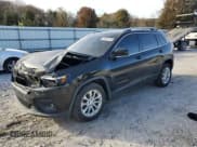 ✅ 2019 Jeep Cherokee Latitude • VIN: 1C4PJLCB7KD466112 • Lot: 92001515. Wystawiony na Copart z przebiegiem 79 699 mil. Bezpłatny archiwum sprzedaży aukcyjnych z USA i szczegółowy raport historii pojazdu na DreamBid. Zdjęcie 1.