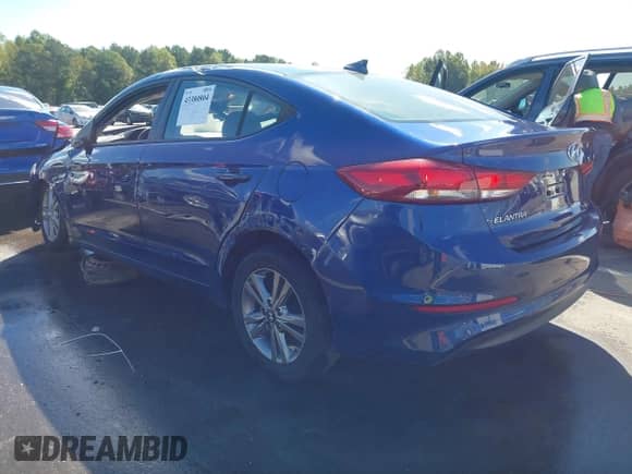 2017 Hyundai Elantra SE с VIN 5NPD84LF8HH083211, выставлен на аукционе IAAI как лот 43380804 с пробегом 121 019 миль миль и . История ставок и продаж доступна на DreamBid. Изображение 3.