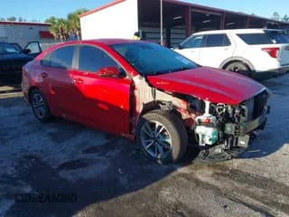 ✅ 2023 Kia Forte LXS • VIN: 3KPF24ADXPE507745 • Lot: 43416710. Wystawiony na IAAI z przebiegiem 40 871 mil. Bezpłatny archiwum sprzedaży aukcyjnych z USA i szczegółowy raport historii pojazdu na DreamBid. Zdjęcie 1.