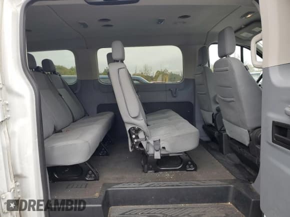 ✅ 2017 Ford Transit XL • VIN: 1FMZK1ZM1HKB04585 • Lot: 85691285. Wystawiony na Copart z przebiegiem 114 019 mil. Bezpłatny archiwum sprzedaży aukcyjnych z USA i szczegółowy raport historii pojazdu na DreamBid. Zdjęcie 11.