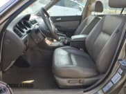 ✅ 2002 Acura RL • VIN: JH4KA96692C014405 • Лот: 85010505. Опубликован ранее на Copart с пробегом 137 692 миль. Бесплатный доступ к архиву аукционных продаж из США и подробный отчёт об истории автомобиля на DreamBid. Изображение 7.