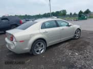 ✅ 2012 Chevrolet Malibu 1LT • VIN: 1G1ZC5E08CF200252 • Lot: 43232998. Wystawiony na IAAI z przebiegiem 176 559 mil. Bezpłatny archiwum sprzedaży aukcyjnych z USA i szczegółowy raport historii pojazdu na DreamBid. Zdjęcie 4.