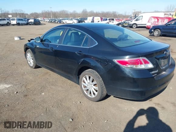 ✅ 2011 Mazda 6 i Touring • VIN: 1YVHZ8CH7B5M02283 • Lot: 41769137. Listed on IAAI with 157,972 mi. Free auction sales archive from the USA and detailed vehicle history report at DreamBid. Image 18.