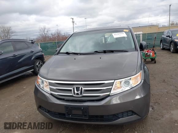 ✅ 2012 Honda Odyssey EX-L • VIN: 5FNRL5H61CB035527 • Lot: 43789118. Listed on IAAI with 163,426 mi. Free auction sales archive from the USA and detailed vehicle history report at DreamBid. Image 12.