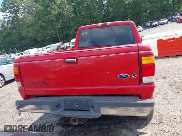 ✅ 1999 Ford Ranger XL • VIN: 1FTZR15VXXTA28016 • Лот: 43091165. Опубликован ранее на IAAI с пробегом 283 083 миль. Бесплатный доступ к архиву аукционных продаж из США и подробный отчёт об истории автомобиля на DreamBid. Изображение 16.