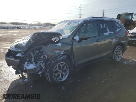✅ 2020 Subaru Forester Premium • VIN: JF2SKAJC6LH519675 • Lot: 50924295. Listed on Copart with 109,318 mi. Free auction sales archive from the USA and detailed vehicle history report at DreamBid. Image 1.