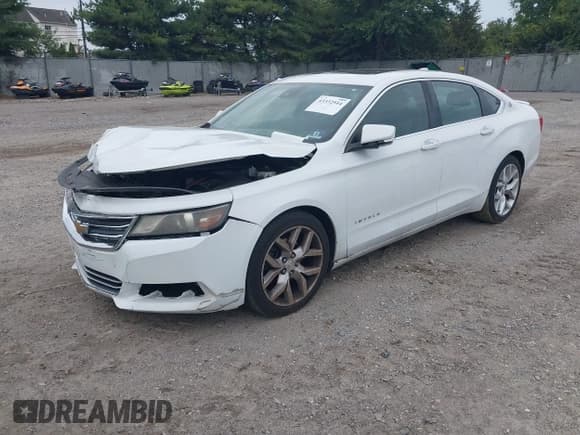 ✅ 2015 Chevrolet Impala LT • VIN: 2G1125S37F9137222 • Lot: 43332544. Listed on IAAI with 137,600 mi. Free auction sales archive from the USA and detailed vehicle history report at DreamBid. Image 2.