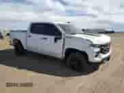 2022 Chevrolet Silverado 1500 Custom Trail Boss with VIN 3GCPDCED0NG578005, listed as a Copart auction lot 50576955 with 28,425 mi miles and Salvage title. Bid and sale history available at DreamBid. Image 4.