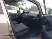 ✅ 2009 Honda Fit Sport • VIN: JHMGE88679S035769 • Lot: 43672203. Listed on IAAI with 277,274 mi. Free auction sales archive from the USA and detailed vehicle history report at DreamBid. Image 5.