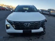 ✅ 2024 Hyundai Tucson SEL • VIN: 5NMJBCDE4RH381015 • Lot: 81188054. Wystawiony na Copart z przebiegiem 30 910 mil. Bezpłatny archiwum sprzedaży aukcyjnych z USA i szczegółowy raport historii pojazdu na DreamBid. Zdjęcie 5.