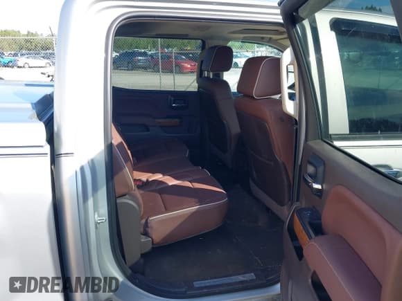 ✅ 2014 Chevrolet Silverado 1500 High Country • VIN: 3GCUKTEC5EG527776 • Lot: 43387532. Listed on IAAI with 101,859 mi. Free auction sales archive from the USA and detailed vehicle history report at DreamBid. Image 8.