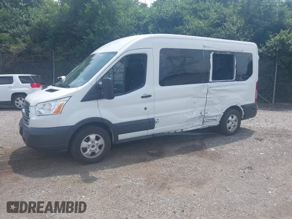 ✅ 2017 Ford Transit XL • VIN: 1FBAX2CM2HKA76480 • Lot: 42757002. Wystawiony na IAAI z przebiegiem 139 483 mil. Bezpłatny archiwum sprzedaży aukcyjnych z USA i szczegółowy raport historii pojazdu na DreamBid. Zdjęcie 18.