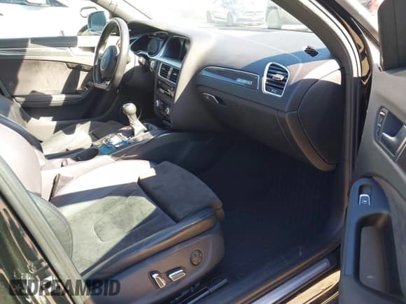 ✅ 2015 Audi S4 Premium Plus • VIN: WAUDGAFLXFA099169 • Лот: 41745663. Опубликован ранее на IAAI с пробегом 113 605 миль. Бесплатный доступ к архиву аукционных продаж из США и подробный отчёт об истории автомобиля на DreamBid. Изображение 5.