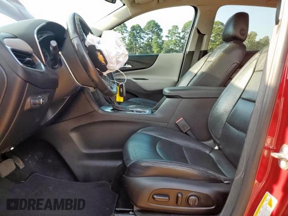 ✅ 2018 Chevrolet Equinox LT • VIN: 3GNAXJEV2JS553972 • Лот: 70191205. Опубликован ранее на Copart с пробегом 70 787 миль. Бесплатный доступ к архиву аукционных продаж из США и подробный отчёт об истории автомобиля на DreamBid. Изображение 7.