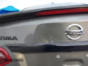 ✅ 2018 Nissan Altima SL • VIN: 1N4AL3AP5JC182311 • Lot: 43628576. Listed on IAAI with 117,950 mi. Free auction sales archive from the USA and detailed vehicle history report at DreamBid. Image 18.