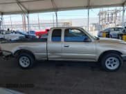 ✅ 2001 Toyota Tacoma • VIN: 5TEVL52N51Z856494 • Lot: 42820966. Listed on IAAI with 366,291 mi. Free auction sales archive from the USA and detailed vehicle history report at DreamBid. Image 14.