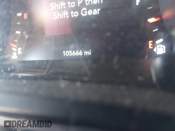 ✅ 2019 Dodge Challenger R/T • VIN: 2C3CDZBTXKH606390 • Lot: 43351175. Wystawiony na IAAI z przebiegiem 105 666 mil. Bezpłatny archiwum sprzedaży aukcyjnych z USA i szczegółowy raport historii pojazdu na DreamBid. Zdjęcie 16.