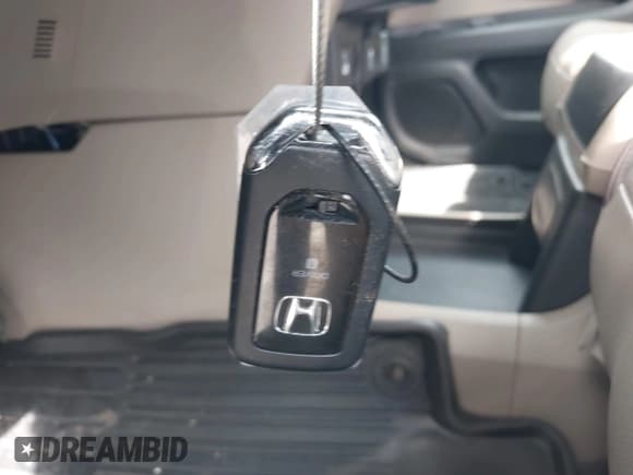 ✅ 2021 Honda Odyssey Elite • VIN: 5FNRL6H90MB016307 • Lot: 43805575. Listed on IAAI with 46,951 mi. Free auction sales archive from the USA and detailed vehicle history report at DreamBid. Image 11.