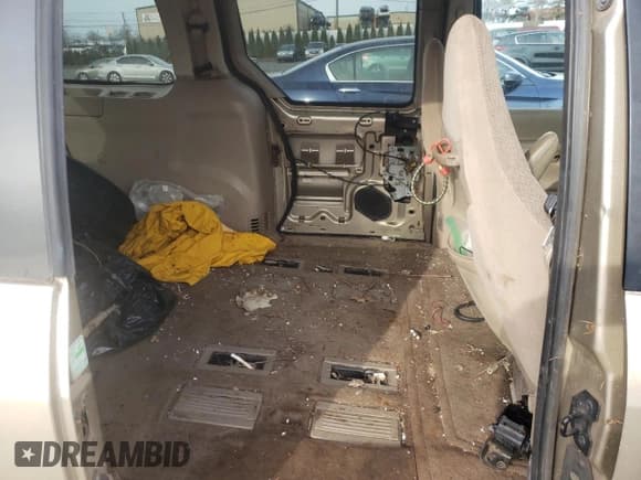 ✅ 1999 Ford Windstar LX • VIN: 2FMZA5145XBA97638 • Lot: 83605164. Wystawiony na Copart z przebiegiem 122 397 mil. Bezpłatny archiwum sprzedaży aukcyjnych z USA i szczegółowy raport historii pojazdu na DreamBid. Zdjęcie 11.