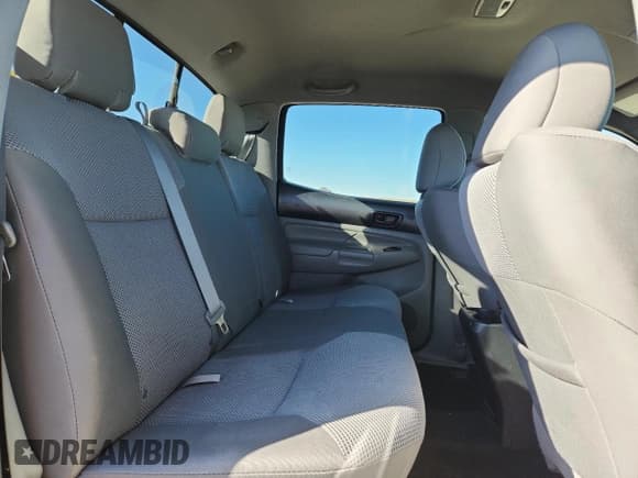 ✅ 2013 Toyota Tacoma • VIN: 3TMLU4EN3DM128443 • Lot: 91794755. Listed on Copart with 164,267 mi. Free auction sales archive from the USA and detailed vehicle history report at DreamBid. Image 10.