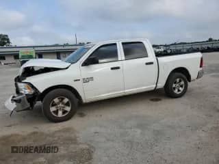 2020 Ram 1500 Tradesman z VIN 3C6RR6KT7LG130159, wystawiony jako Copart lot #69254125 z przebiegiem 123 428 mil mil oraz Szkoda całkowita • Salvage title. Historia ofert i sprzedaży dostępna na DreamBid. Obrazek 1.