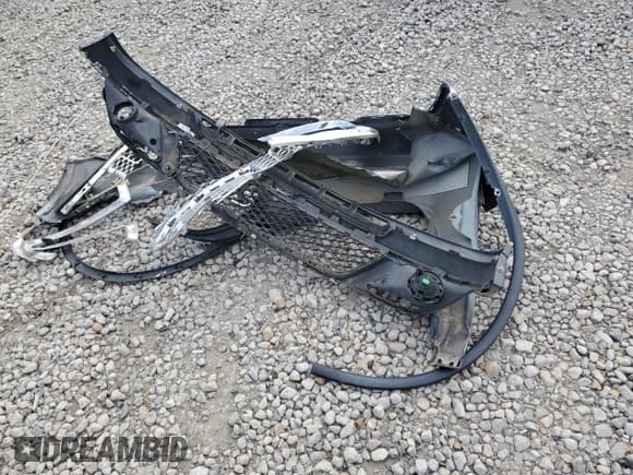 ✅ 2018 Ram 2500 Laramie • VIN: 3C6UR5FL6JG365292 • Lot: 62952235. Wystawiony na Copart z przebiegiem 141 176 mil. Bezpłatny archiwum sprzedaży aukcyjnych z USA i szczegółowy raport historii pojazdu na DreamBid. Zdjęcie 12.