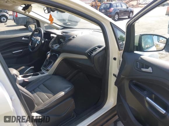 ✅ 2016 Ford C-Max SEL • VIN: 1FADP5CU8GL112343 • Лот: 42922638. Опубликован ранее на IAAI с пробегом 205 856 миль. Бесплатный доступ к архиву аукционных продаж из США и подробный отчёт об истории автомобиля на DreamBid. Изображение 5.