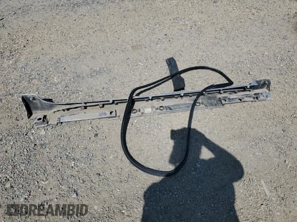 ✅ 2024 Toyota Corolla Hybrid LE • VIN: JTDBDMHE8RJ005328 • Lot: 61131715. Listed on Copart with 31,177 mi. Free auction sales archive from the USA and detailed vehicle history report at DreamBid. Image 12.