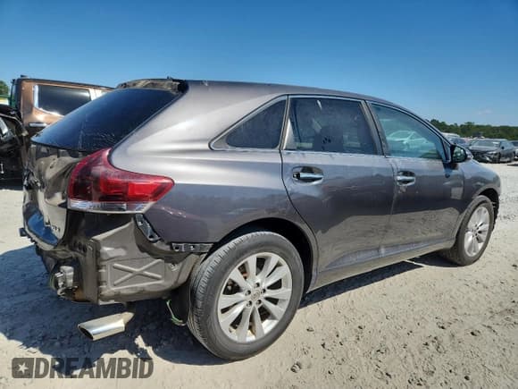 ✅ 2014 Toyota Venza LE • VIN: 4T3ZA3BB9EU081765 • Lot: 84600755. Listed on Copart with 197,441 mi. Free auction sales archive from the USA and detailed vehicle history report at DreamBid. Image 3.