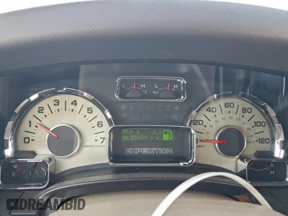 ✅ 2012 Ford Expedition Max XLT • VIN: 1FMJK1J51CEF11315 • Lot: 96791735. Listed on Copart with 226,899 mi. Free auction sales archive from the USA and detailed vehicle history report at DreamBid. Image 9.