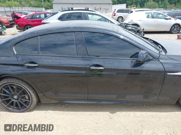 ✅ 2015 BMW 6 Series 640i xDrive • VIN: WBA6B8C56FD453614 • Lot: 42534852. Wystawiony na IAAI z przebiegiem 129 174 mil. Bezpłatny archiwum sprzedaży aukcyjnych z USA i szczegółowy raport historii pojazdu na DreamBid. Zdjęcie 14.