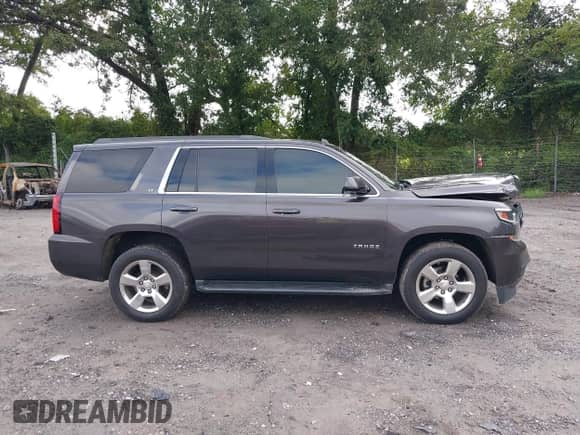 2016 Chevrolet Tahoe LT with VIN 1GNSCBKC1GR215161, listed as a IAAI auction lot 42925995 with 167,266 mi miles and . Bid and sale history available at DreamBid. Image 14.