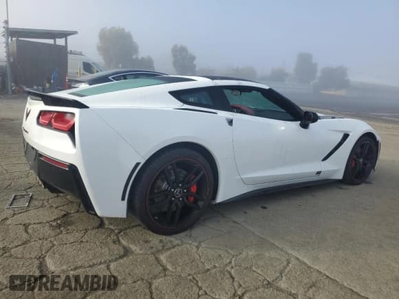 ✅ 2016 Chevrolet Corvette Z51 3LT • VIN: 1G1YM2D77G5106963 • Lot: 82564185. Listed on Copart with 81,648 mi. Free auction sales archive from the USA and detailed vehicle history report at DreamBid. Image 3.