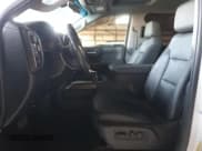 ✅ 2019 Chevrolet Silverado 1500 LT Trail Boss • VIN: 1GCPYFED4KZ113311 • Lot: 67964674. Wystawiony na Copart z przebiegiem 96 435 mil. Bezpłatny archiwum sprzedaży aukcyjnych z USA i szczegółowy raport historii pojazdu na DreamBid. Zdjęcie 7.