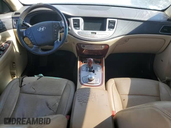 2012 Hyundai Genesis 3.8L z VIN KMHGC4DD8CU184980, wystawiony jako Copart lot #77123134 z przebiegiem 171 910 mil mil oraz Szkoda całkowita • Salvage title. Historia ofert i sprzedaży dostępna na DreamBid. Obrazek 8.