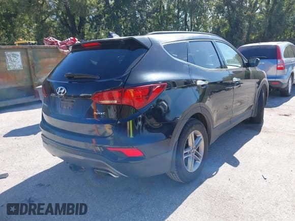 ✅ 2017 Hyundai Santa Fe 2.4L • VIN: 5XYZU3LB8HG447515 • Лот: 43413677. Опубликован ранее на IAAI с пробегом 126 060 миль. Бесплатный доступ к архиву аукционных продаж из США и подробный отчёт об истории автомобиля на DreamBid. Изображение 4.