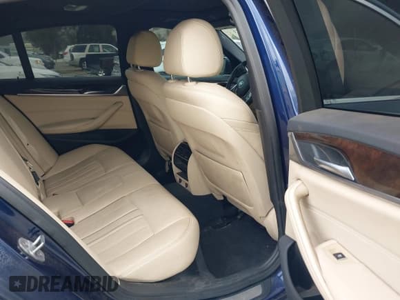 ✅ 2019 BMW 5 Series 530i xDrive • VIN: WBAJA7C5XKWW02211 • Lot: 42203853. Listed on IAAI with 87,123 mi. Free auction sales archive from the USA and detailed vehicle history report at DreamBid. Image 8.