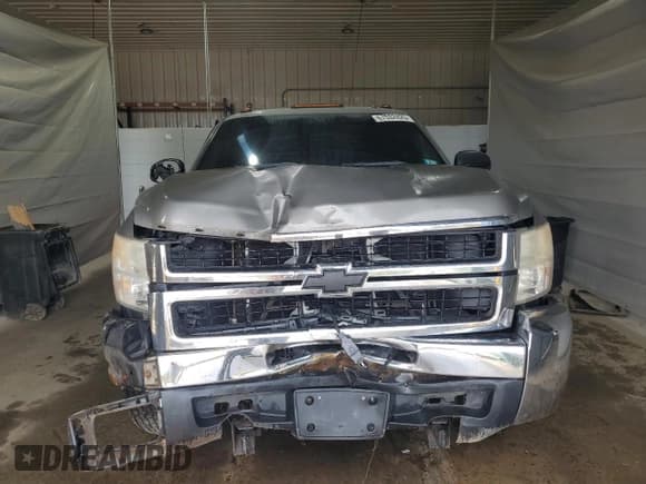 ✅ 2009 Chevrolet Silverado 2500HD Work Truck • VIN: 1GCHK44K29E124710 • Лот: 67532425. Опубликован ранее на Copart с пробегом 191 140 миль. Бесплатный доступ к архиву аукционных продаж из США и подробный отчёт об истории автомобиля на DreamBid. Изображение 5.