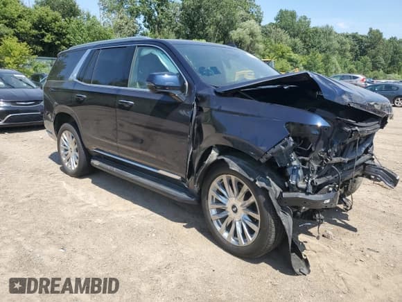✅ 2024 Cadillac Escalade 4WD Premium Luxury • VIN: 1GYS4BKL0RR310748 • Lot: 68306405. Wystawiony na Copart z przebiegiem 18 004 mil. Bezpłatny archiwum sprzedaży aukcyjnych z USA i szczegółowy raport historii pojazdu na DreamBid. Zdjęcie 4.