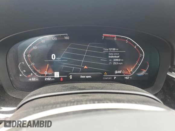 ✅ 2022 BMW 5 Series 530i xDrive • VIN: WBA13BJ09NCK19001 • Лот: 69786815. Опубликован ранее на Copart с пробегом 12 130 миль. Бесплатный доступ к архиву аукционных продаж из США и подробный отчёт об истории автомобиля на DreamBid. Изображение 9.