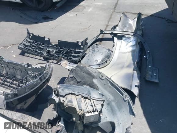 ✅ 2018 Volkswagen Atlas SE • VIN: 1V2CR2CA5JC571436 • Lot: 42517629. Listed on IAAI with 77,559 mi. Free auction sales archive from the USA and detailed vehicle history report at DreamBid. Image 18.